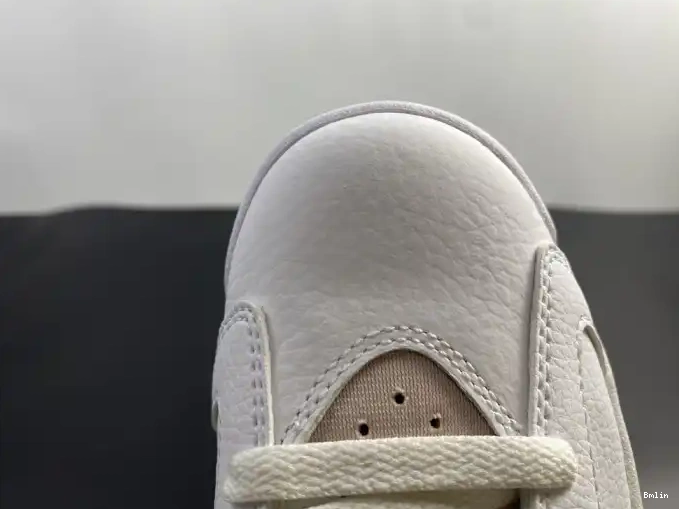 Bmlin shoes 6 (W) Hoops DH9696-100 Retro Gold Air Jordan 0525